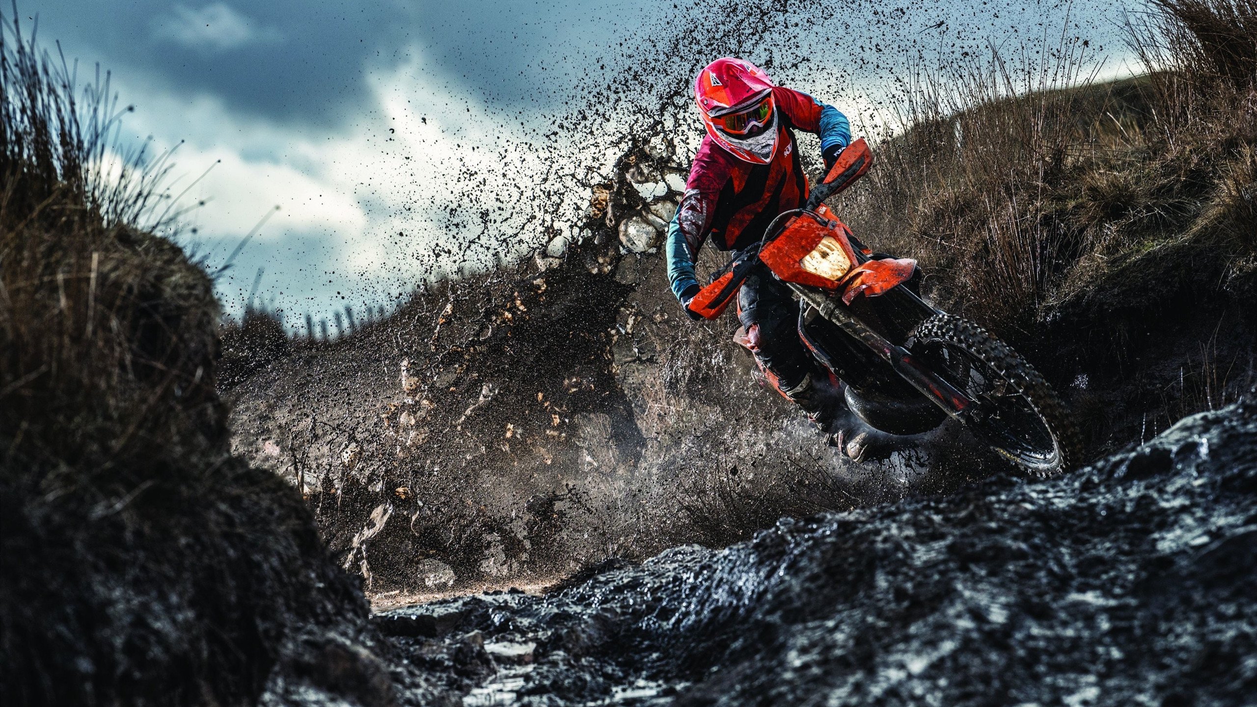 开云下载-【队内竞争】新老球员对抗带来的精彩比拼，对一个新的球队应该说什么